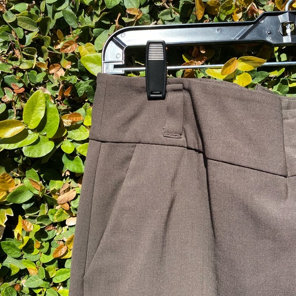 Brown mini skirt, size small - Picture 2 of 4